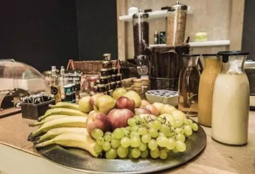 Fotos del hotel Excelsuites Residence:  11