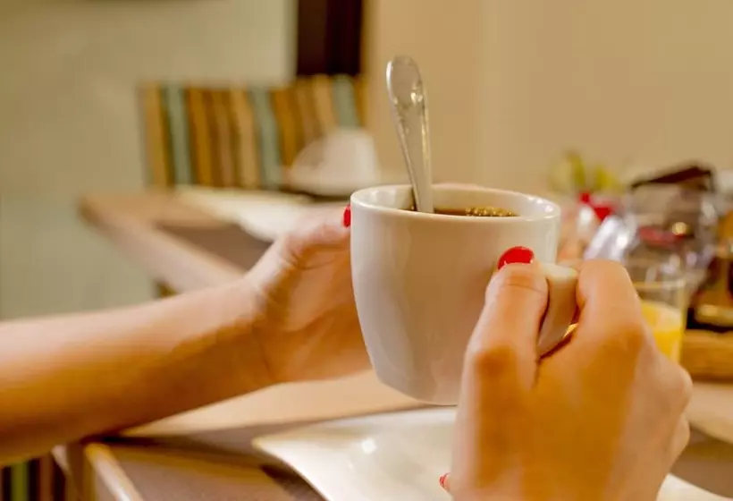 Fotos del hotel Excelsuites Residence:  8