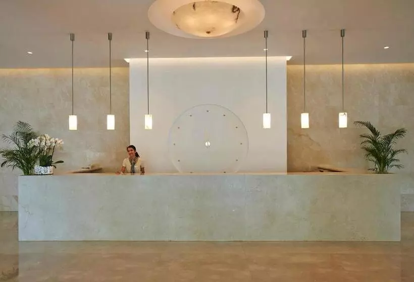 Fotos del hotel Sunrise Beach Hotel:  5