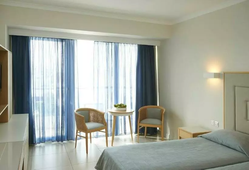 Fotos del hotel Sunrise Beach Hotel:  11