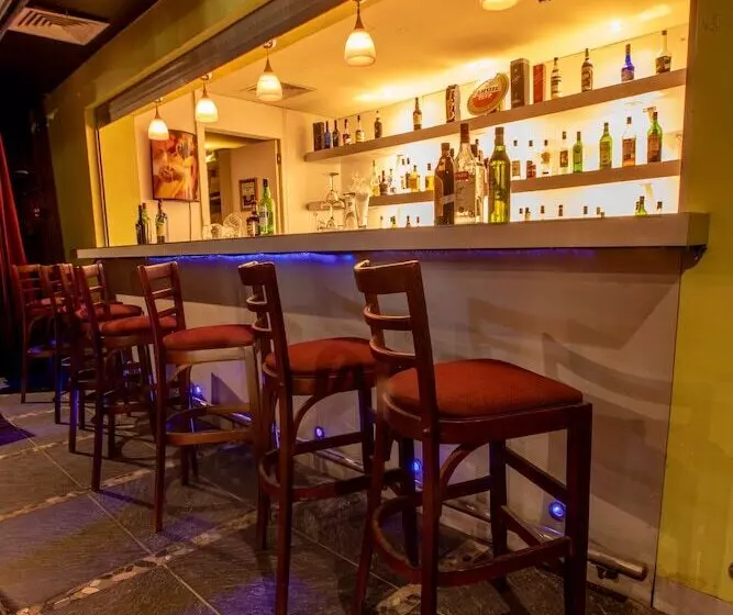 Fotos del hotel Century Park:  6