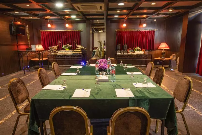 Fotos del hotel Century Park:  21