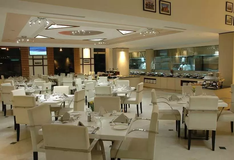 Fotos del hotel Sandesh The Prince:  6