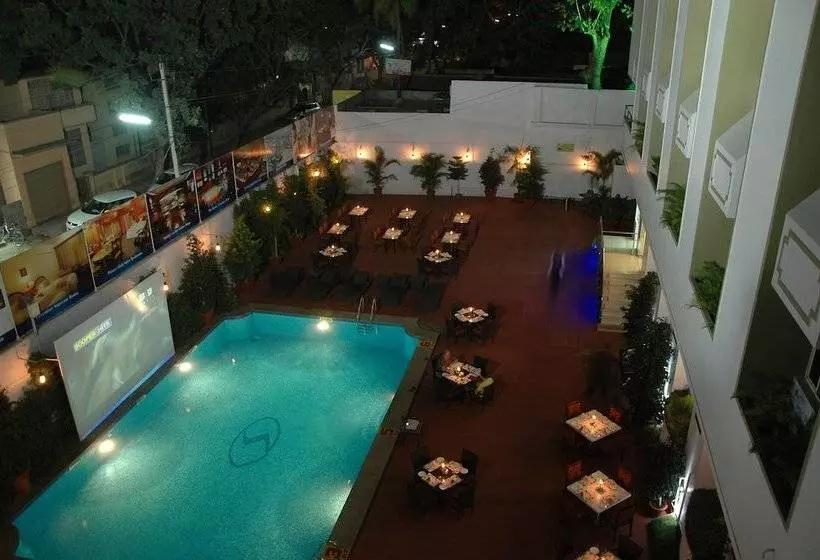 Fotos del hotel Sandesh The Prince:  13