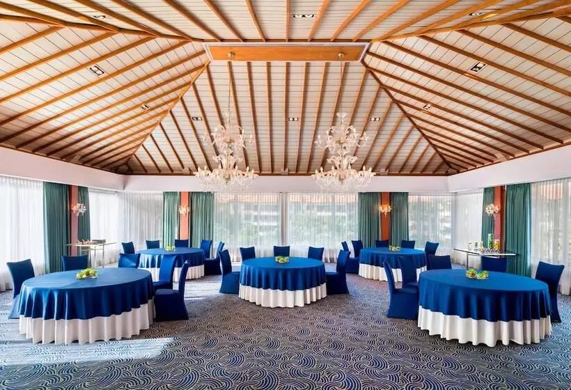 Fotos del hotel The Laguna, A Luxury Collection Resort & Spa, Nusa Dua, Bali:  20