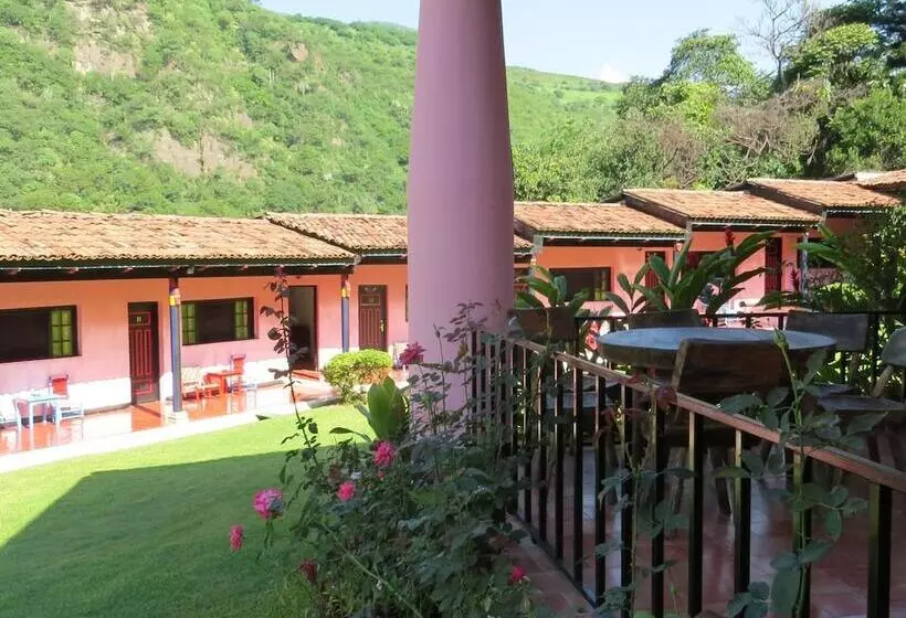Fotos del hotel Agua Blanca:  11