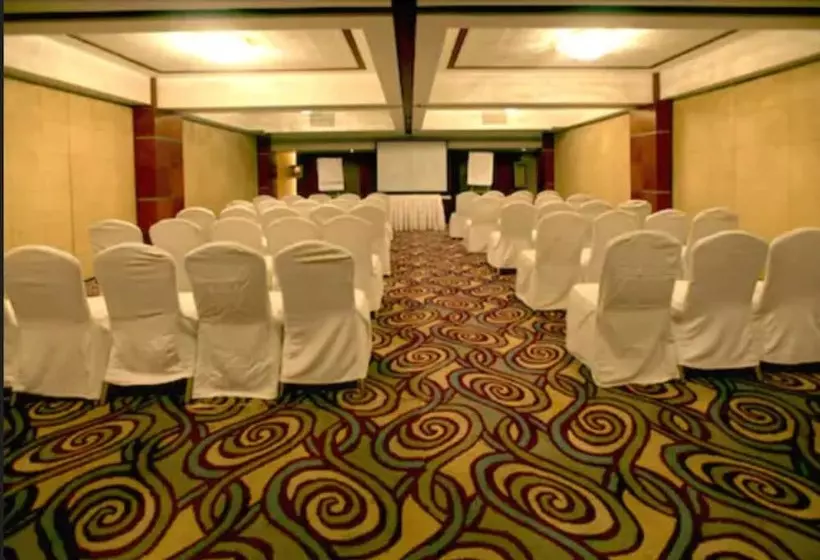 Fotos del hotel Peninsula Grand:  5