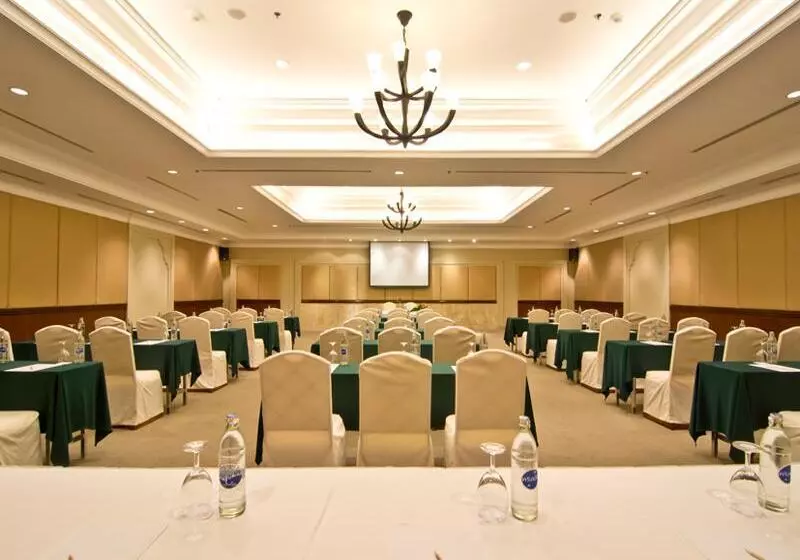 Fotos del hotel Ravindra Beach Resort & Spa:  6