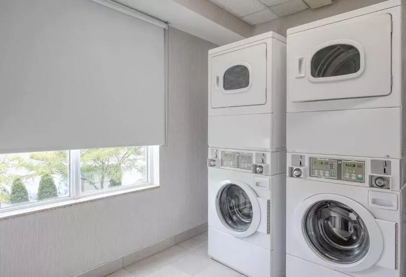 Fotos del hotel Holiday Inn Express  & Suites Ottawa Airport, An Ihg:  18