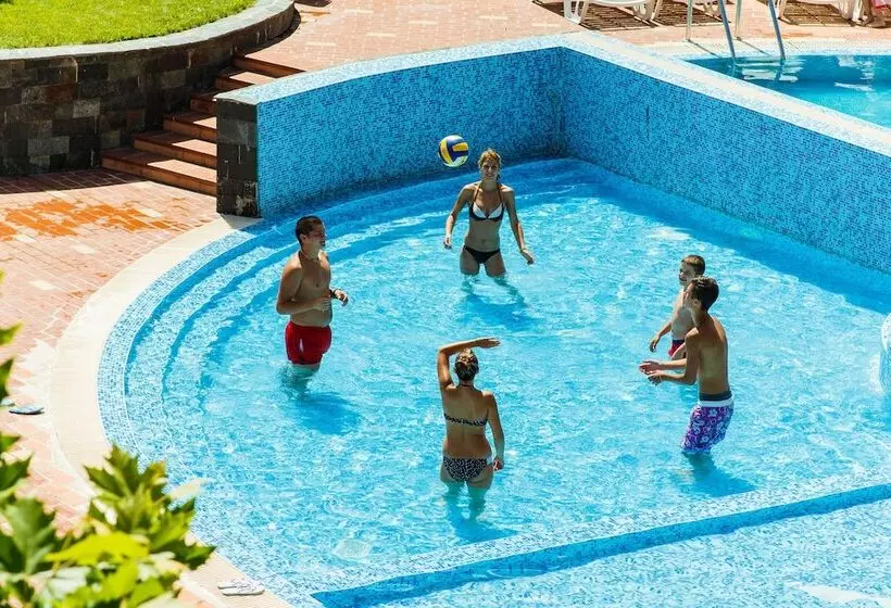 Belvedere Holiday Club