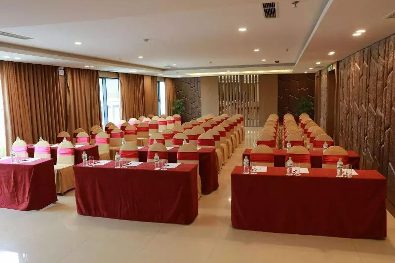 Fotos del hotel Muong Thanh Grand Con Cuong:  6