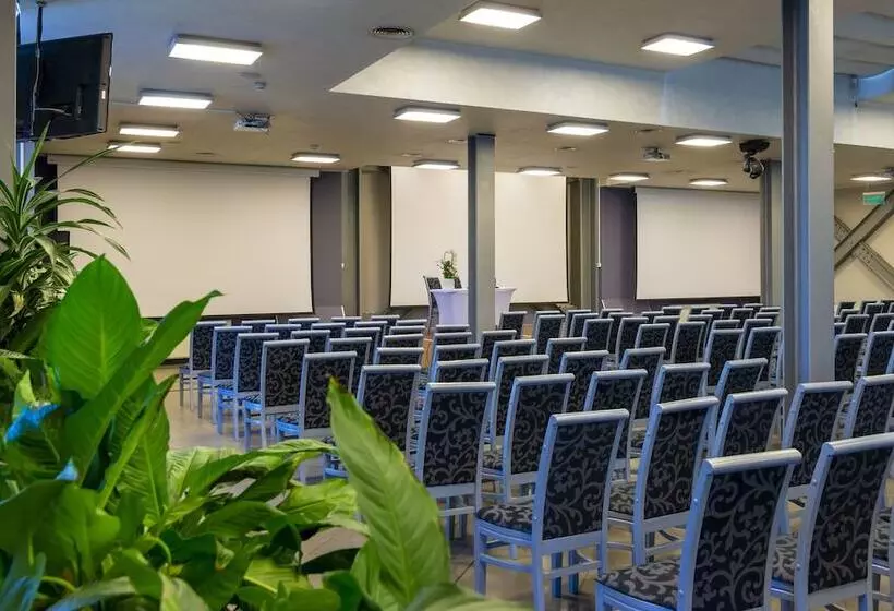 Fotos del hotel West City:  8