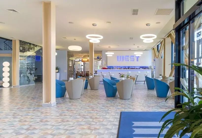 Fotos del hotel West City:  7