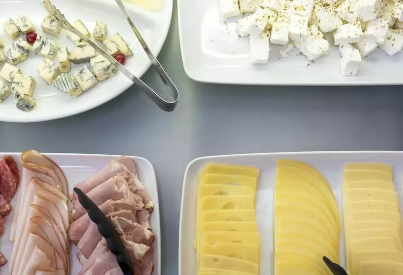 Fotos del hotel West City:  6