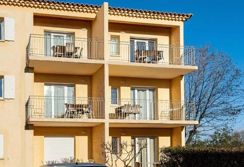 Fotos del hotel Residhotel Golf Grand Avignon:  24