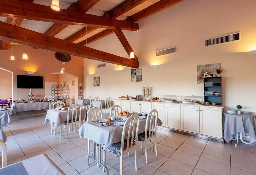 Fotos del hotel Residhotel Golf Grand Avignon:  8