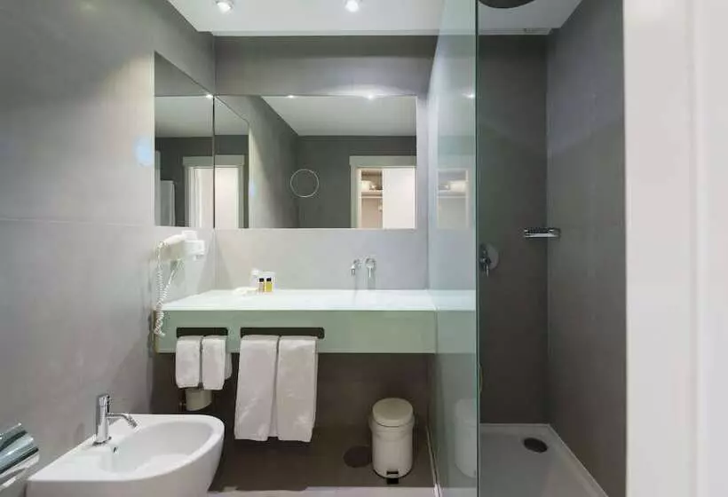 Fotos del hotel Varzinn:  21