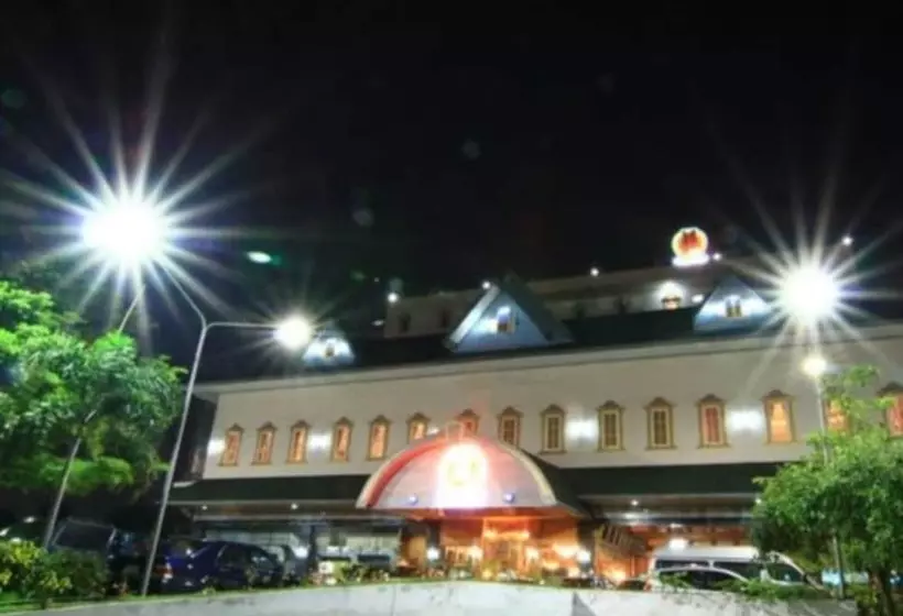 Fotos del hotel 13 Coins Ngamwongwan:  15