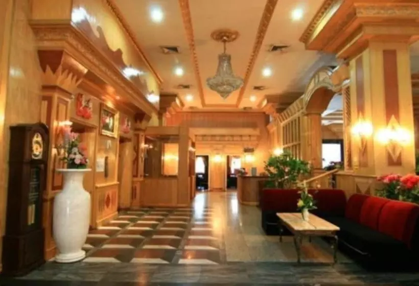 Fotos del hotel 13 Coins Ngamwongwan:  17