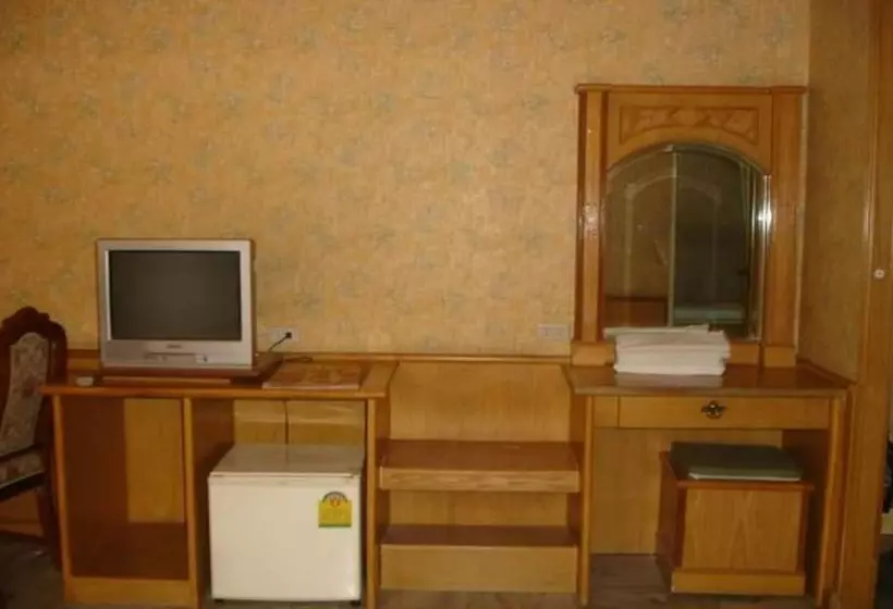 Fotos del hotel 13 Coins Ngamwongwan:  21