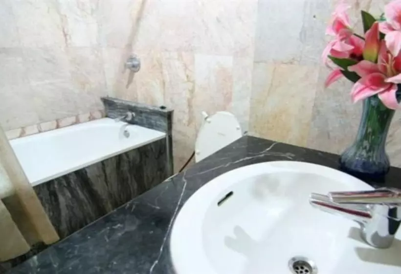 Fotos del hotel 13 Coins Ngamwongwan:  20