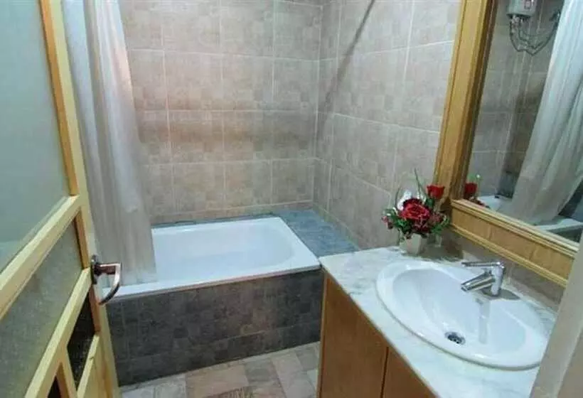 Fotos del hotel 13 Coins Ngamwongwan:  7