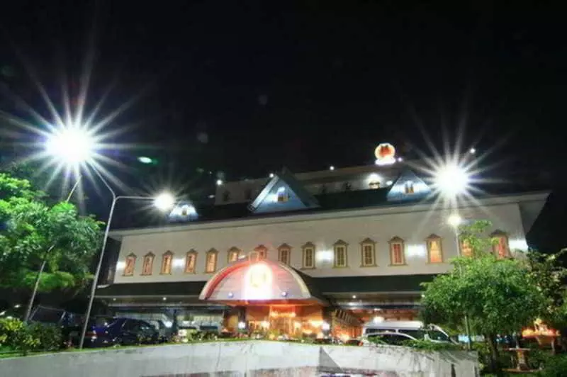 Fotos del hotel 13 Coins Ngamwongwan:  8