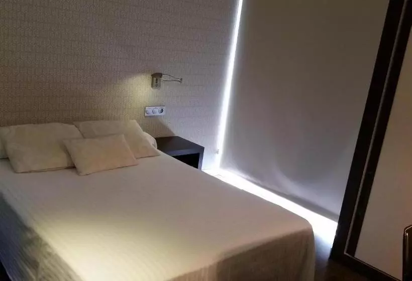 Fotos del hotel Embarcadero De Calahonda De Granada:  2