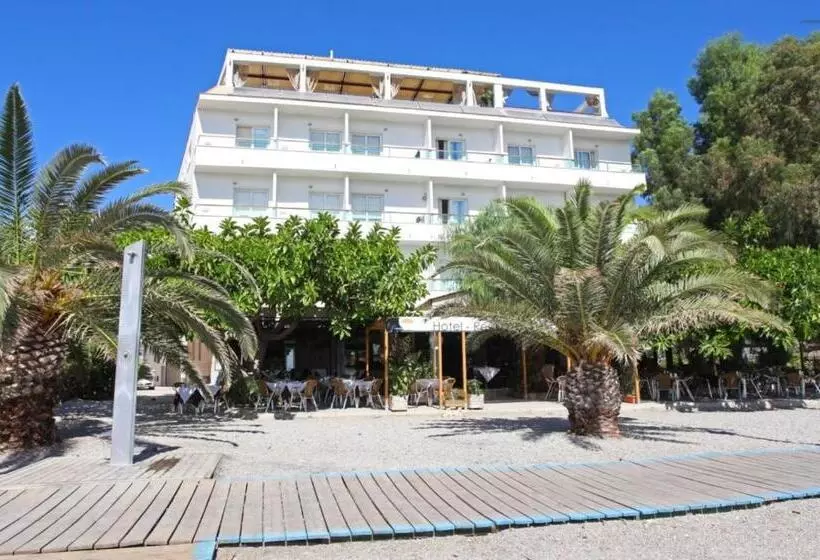 Embarcadero De Calahonda De Granada