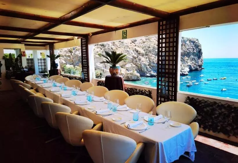 Fotos del hotel Embarcadero De Calahonda De Granada:  3