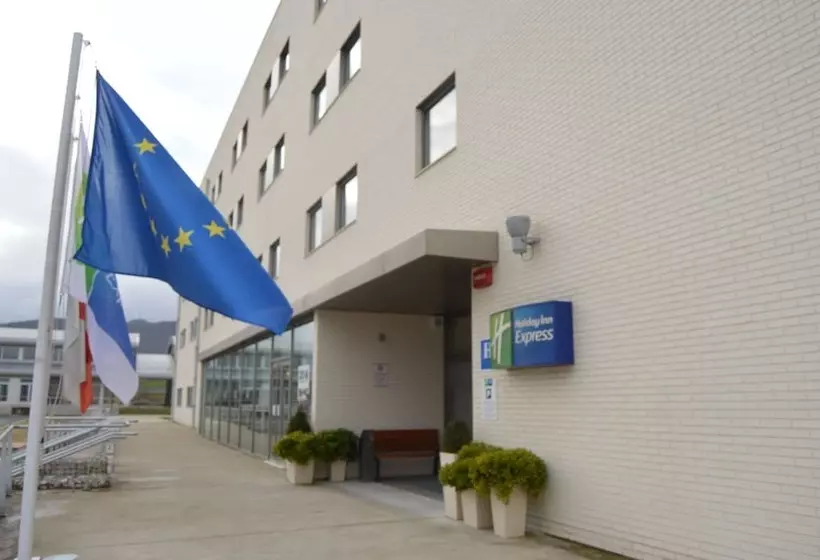 Fotos del hotel Holiday Inn Express Vitoria:  13