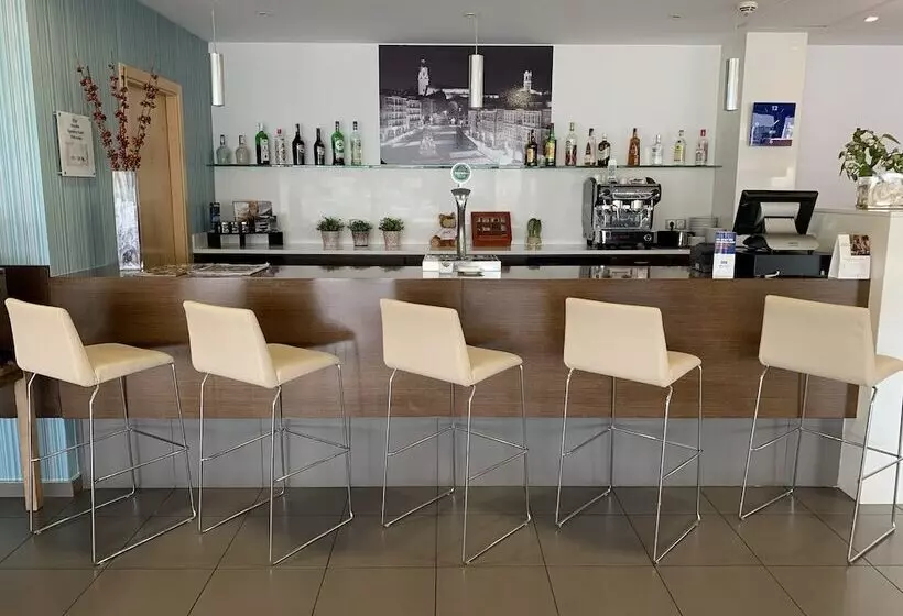 Fotos del hotel Holiday Inn Express Vitoria:  4