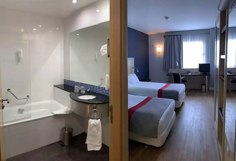 Fotos del hotel Holiday Inn Express Vitoria:  14