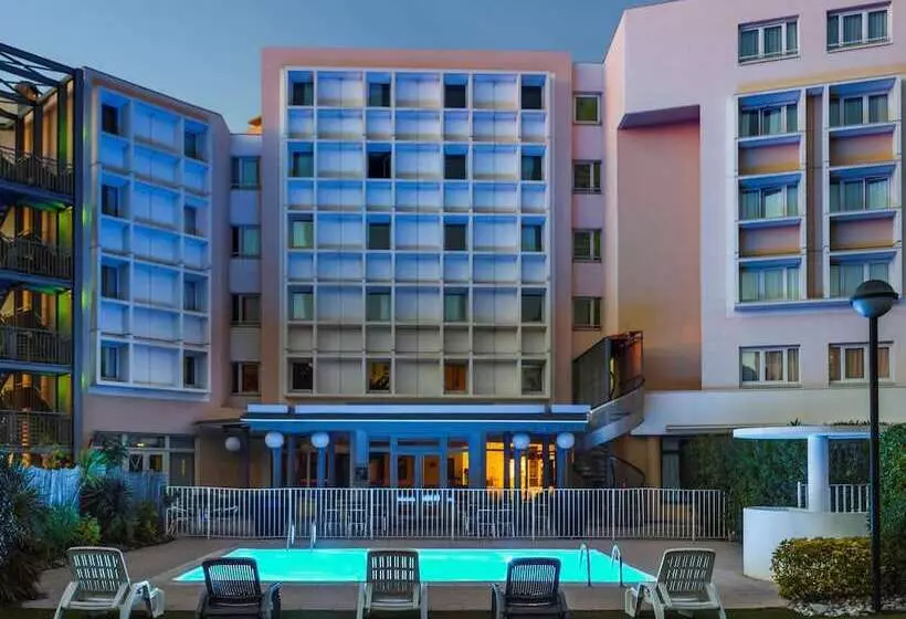 Fotos del hotel Ibis Marseille Bonneveine Calanques Plages:  25