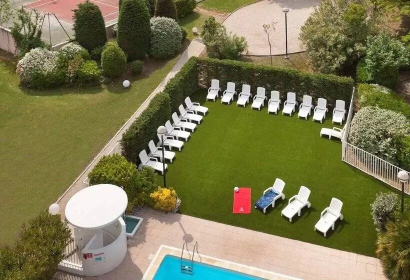 Fotos del hotel Ibis Marseille Bonneveine Calanques Plages:  5