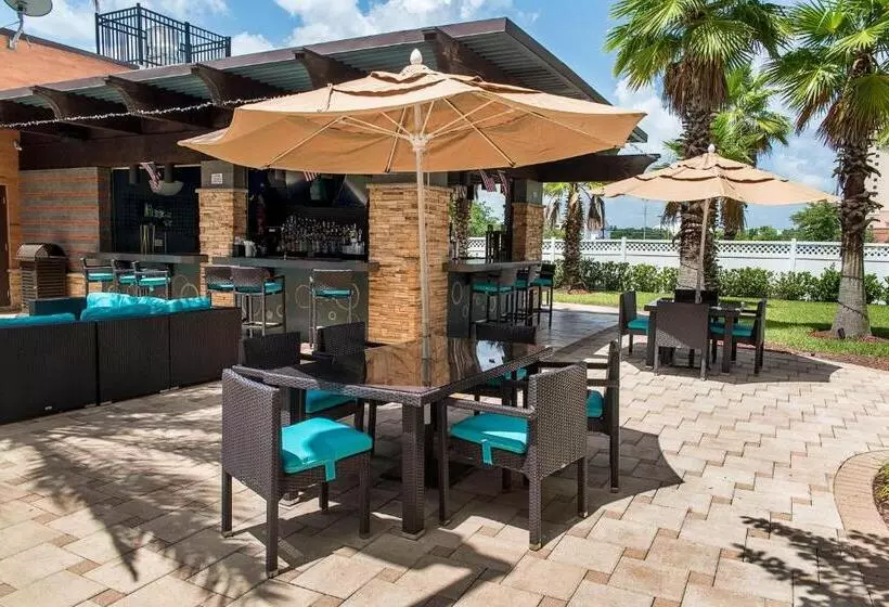 Fotos del hotel The Point Hotel & Suites Universal:  12