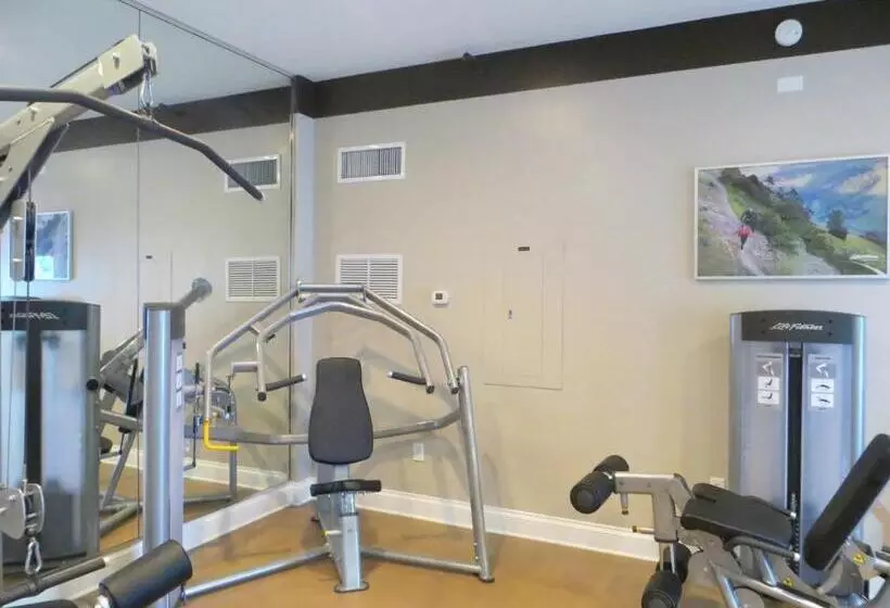 Fotos del hotel The Point Hotel & Suites Universal:  8