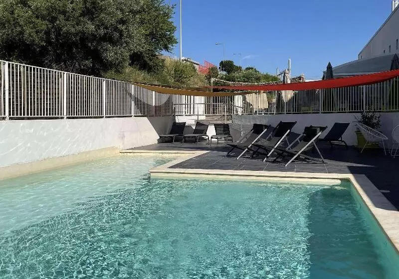 Fotos del hotel Kyriad Prestige Montpellier Ouest  Croix D Argent  A709:  2