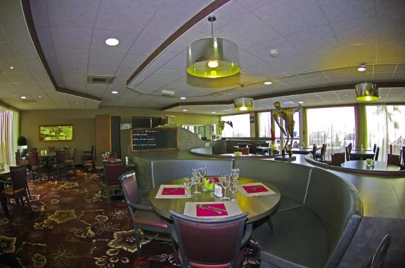 Fotos del hotel Kyriad Prestige Montpellier Ouest  Croix D Argent  A709:  17