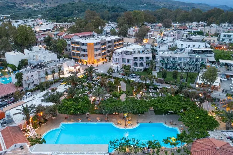 Fotos del hotel Corissia Beach:  9