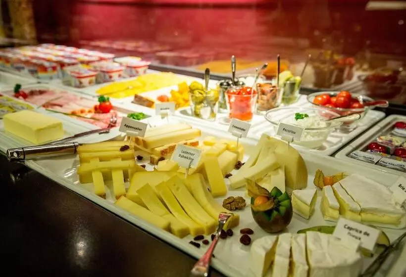 Fotos del hotel Dasbreitehotel Am Rhein:  14