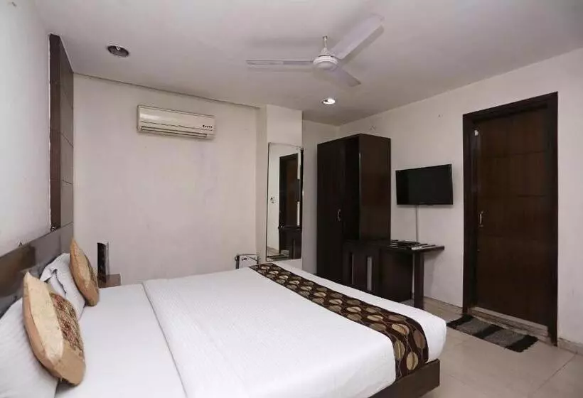 Fotos del hotel Grand Peepal:  20