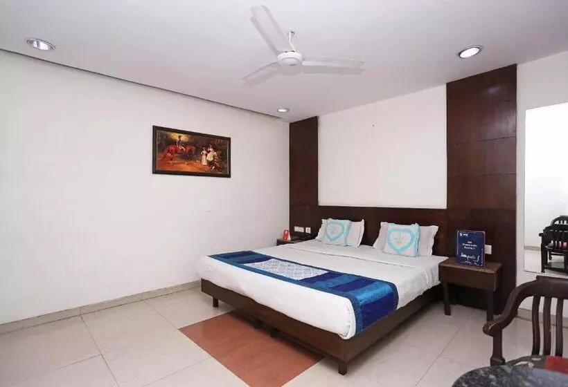 Fotos del hotel Grand Peepal:  21