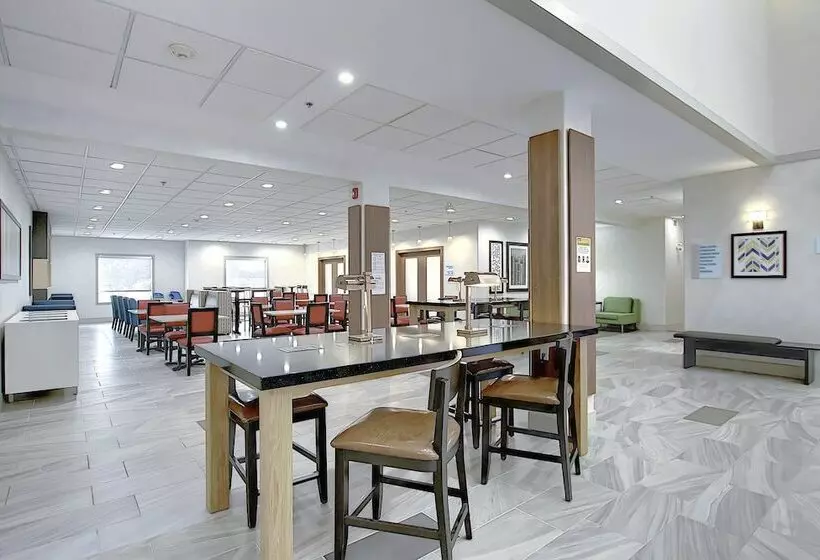 Fotos del hotel Holiday Inn Express Airportcalgary, An Ihg:  14
