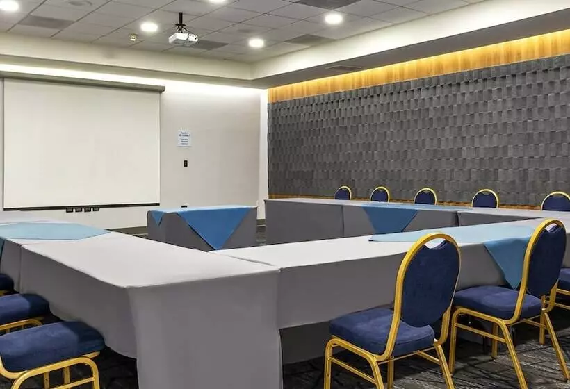 Fotos del hotel Holiday Inn Express Chihuahua, An Ihg:  14