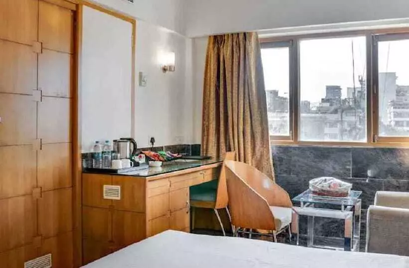 Fotos del hotel Ramee Guestline  Khar:  17