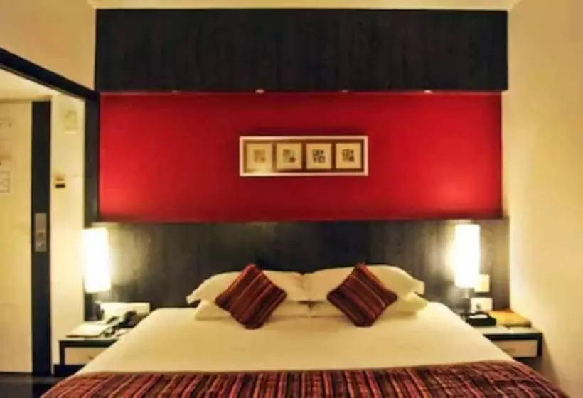 Fotos del hotel Ramee Guestline  Khar:  13