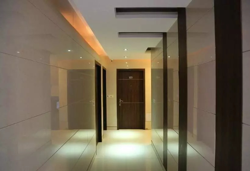 Fotos del hotel Sri Nanak Continental:  14