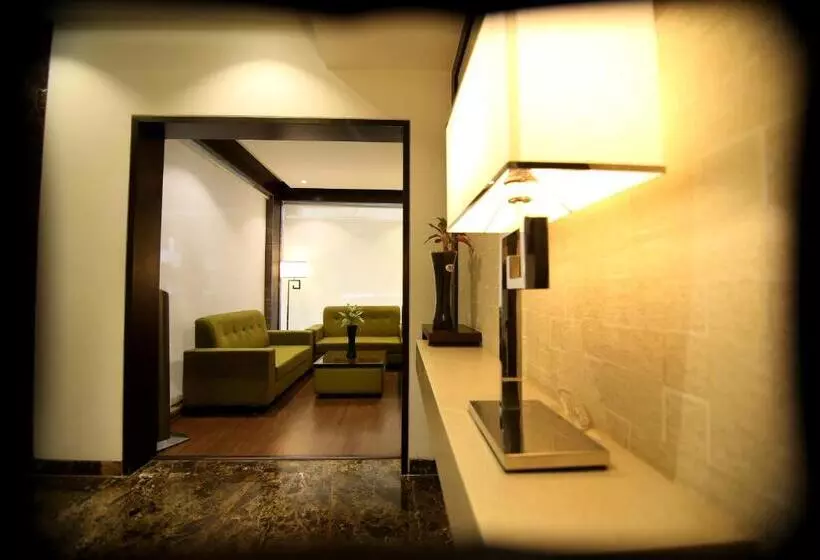 Fotos del hotel The Prime Balaji Deluxe @ New Delhi Railway Station:  2