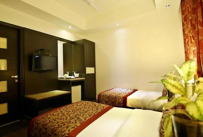 The Prime Balaji Deluxe @ New Delhi Railway Station